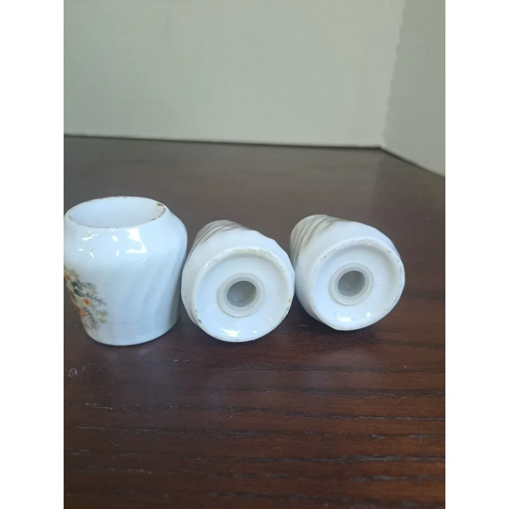 Vintage White With Floral Pattern Ceramic Salt Shaker, Pepper Shaker And...